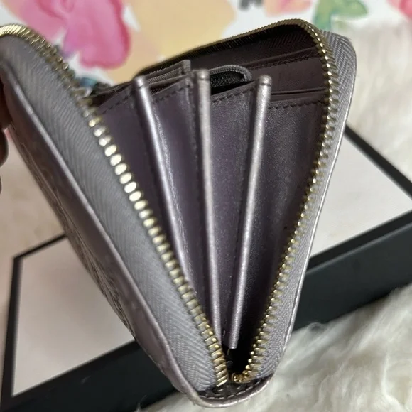 💯Authentic Gucci Zipped Around Long Wallet🍀 - Picture 8 of 16
